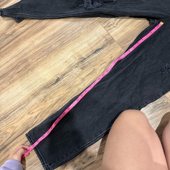 Abercrombie & Fitch Curve Love Washed Black Distressed High Rise Dad Jean - Picture 7 of 8